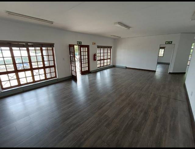 INDUSTRIAL PROPERTY TO RENT IN HALFWAY HOUSE